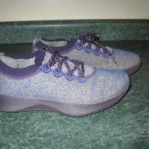 Allbird wool runnimg shoes